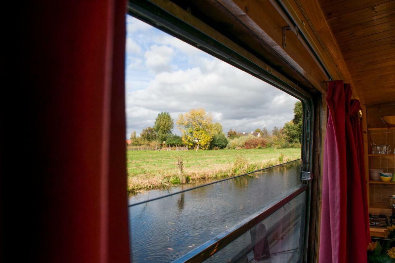 Houseboat * Vinkeveen